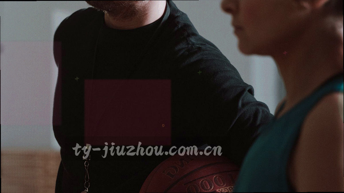 球场光束剪影与数据光标叠加，象征战报深入解析现场